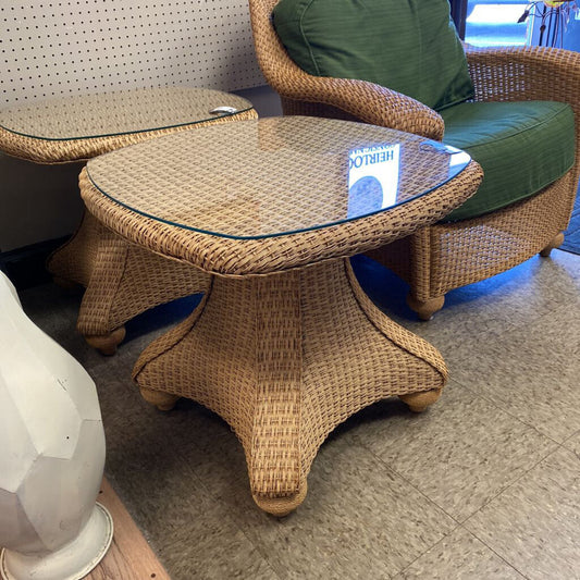 Lloyd Loom End Table w/Glass Top