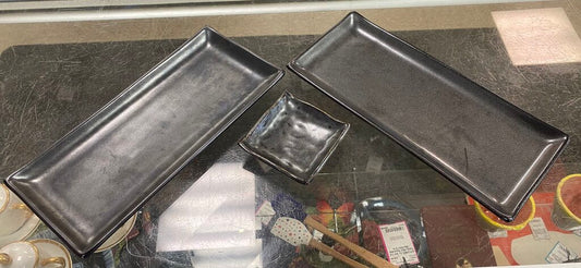 2x Sushi Trays w/Condiment Dish