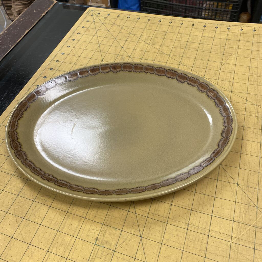 Ceriart Pottery Cake Pedestal