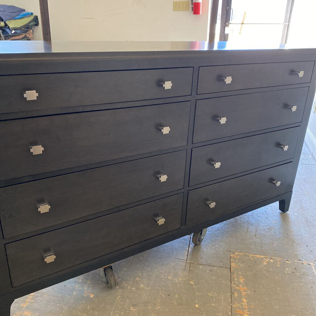 Durham Furniture 8 Drawer Dresser