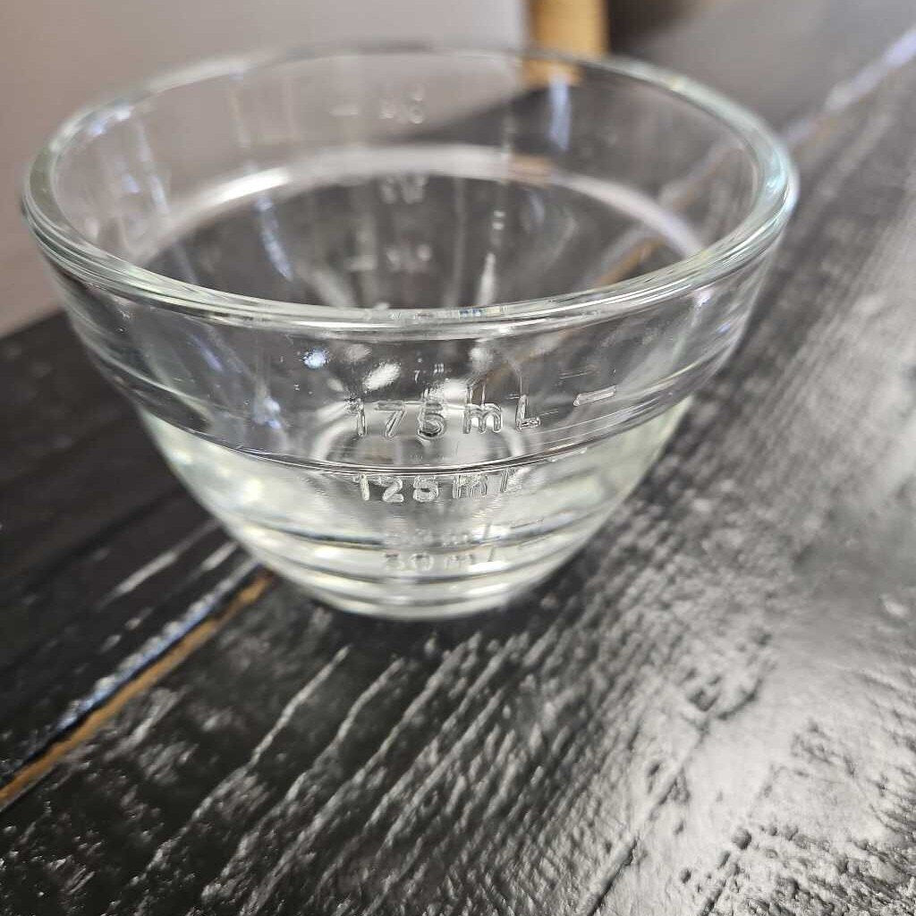 Pampered Chef 175ml Glass Measuring Cup - Set of 5