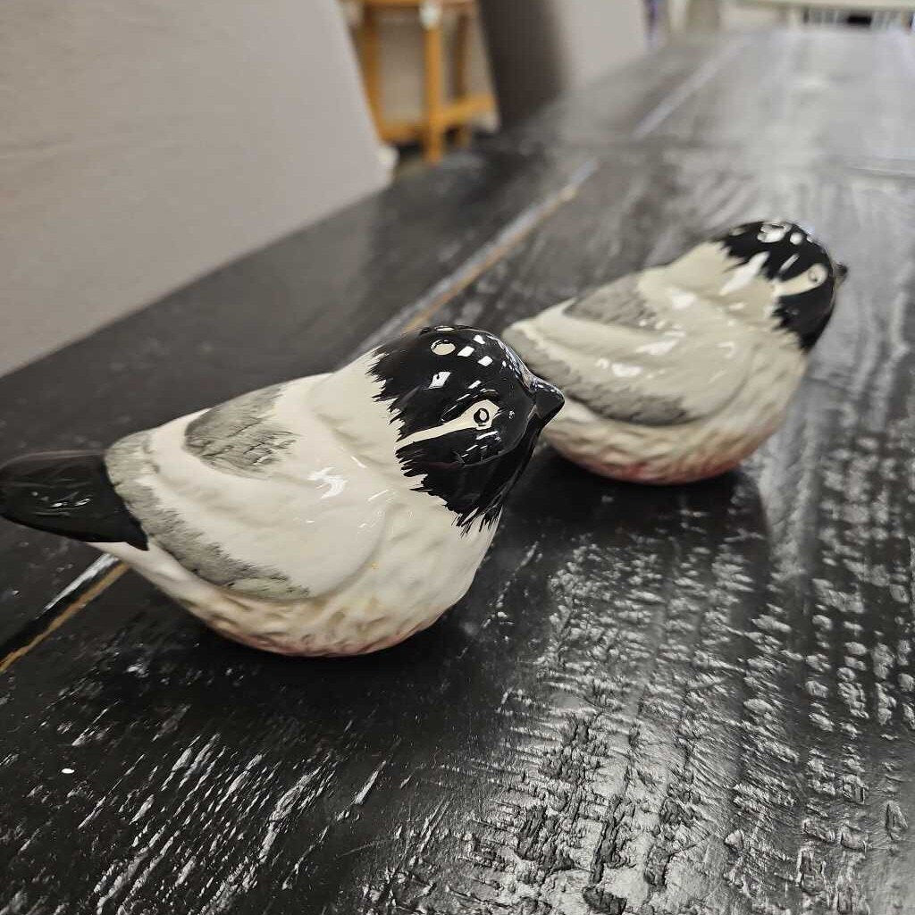 Black Capped Chickadee Ceramic Salt & Pepper Shakers