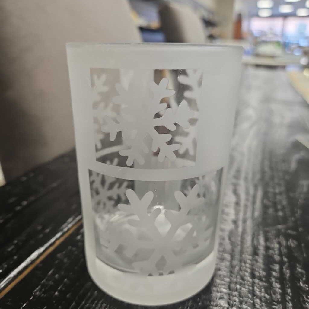 Snowflake Frosted Glasses - Set of 4