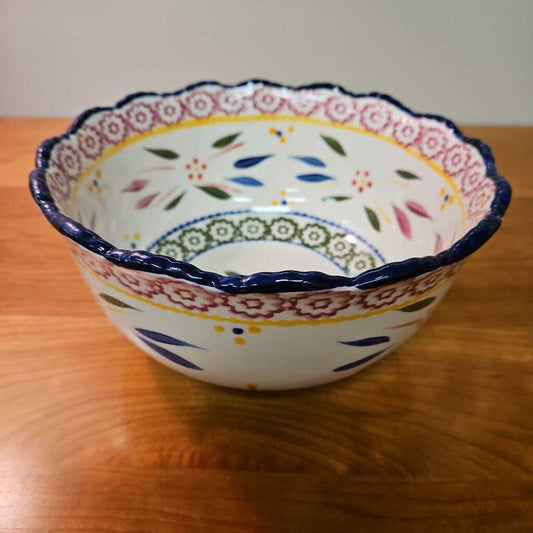 Temp-Tations by Tara Scalloped Edge Serving Bowl
