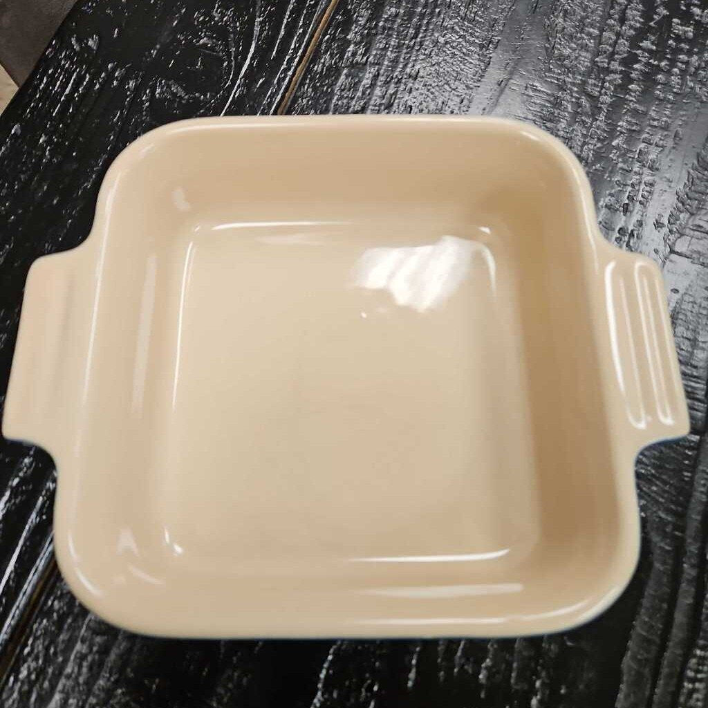 Le Creuset Small Square Baking Dish