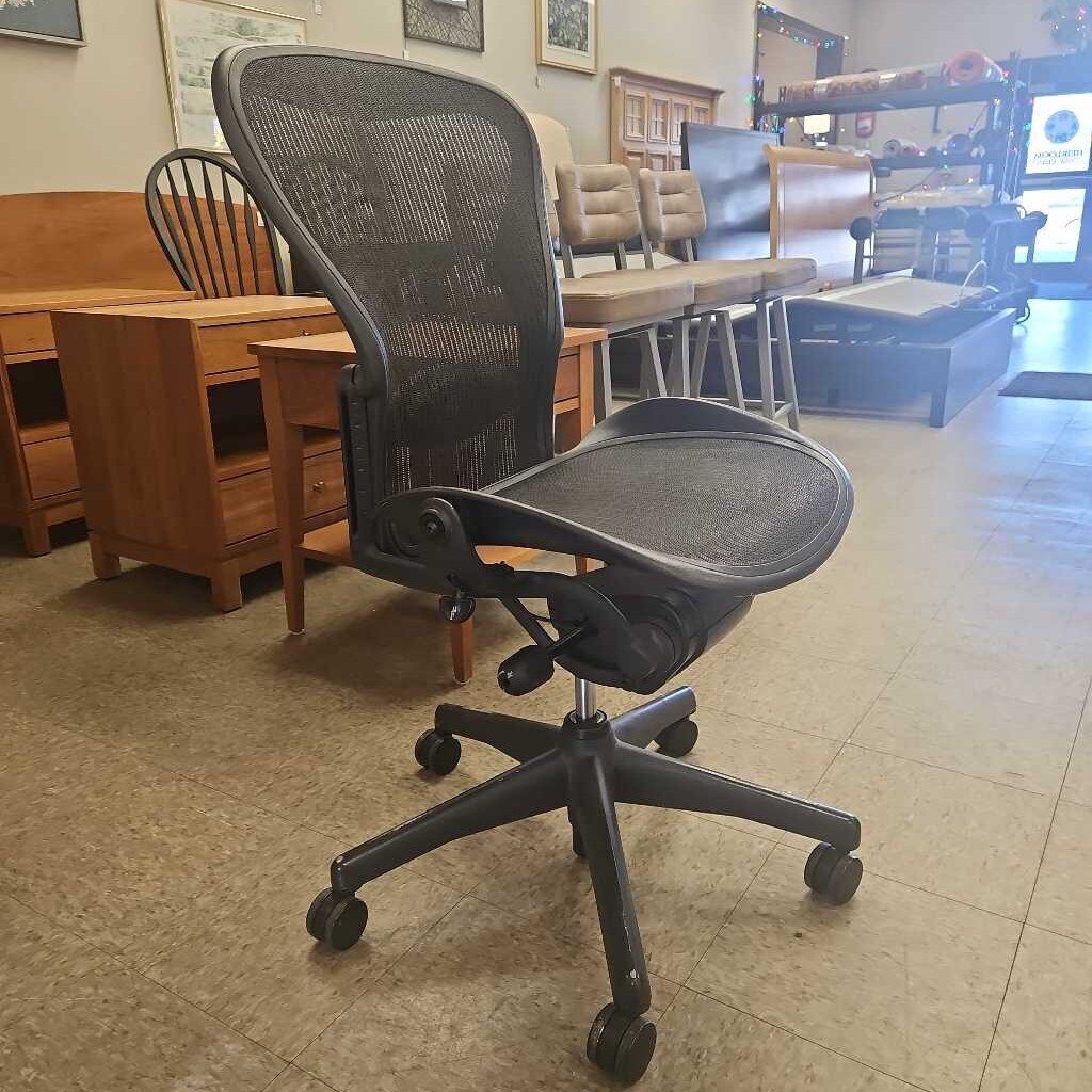 Herman Miller Aeron Chair (No Arms)