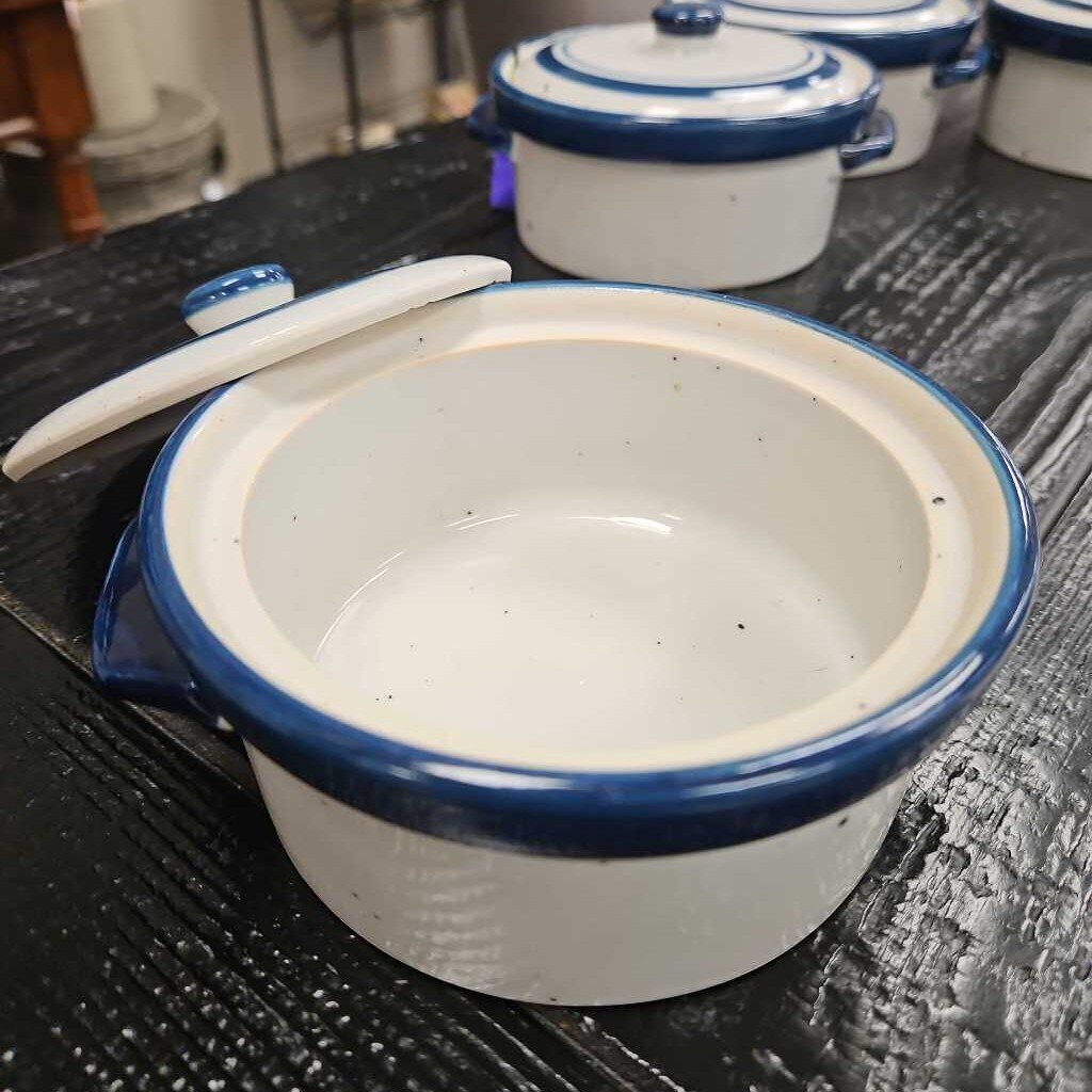 Mini Ceramic Casserole Dish with Lid - Set of 4