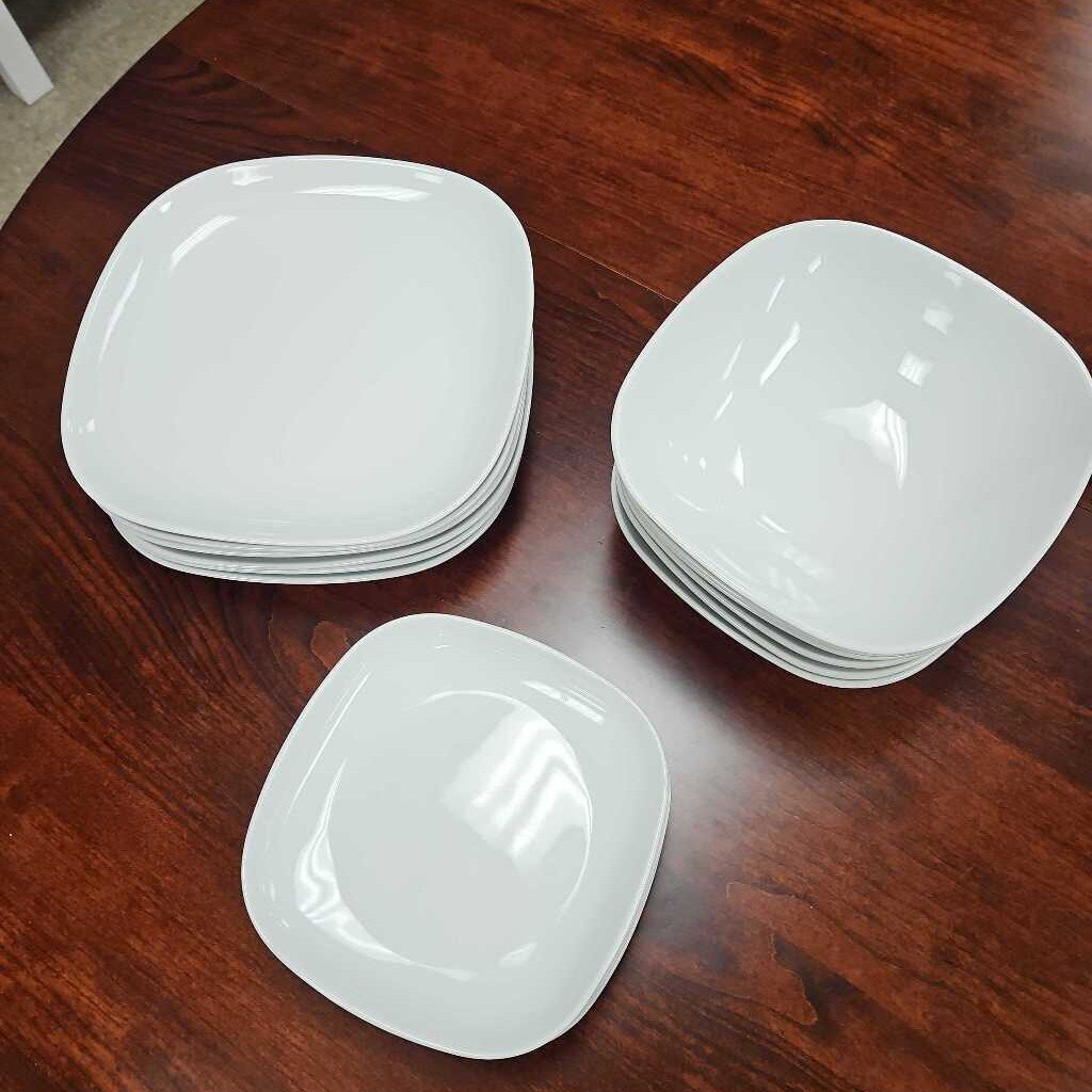 IKEA Square Dinnerware Set - Salad Bowls (x6), Appetizer Plates (x6), Dinner Plates (x6)