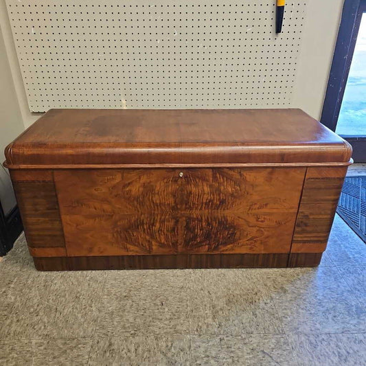 Lane Vintage Waterfall Cedar Chest