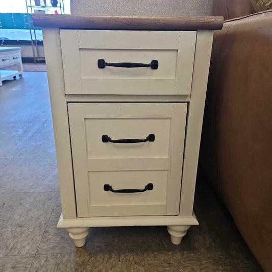 Scarlett Single Drawer Nightstand with Charging STation