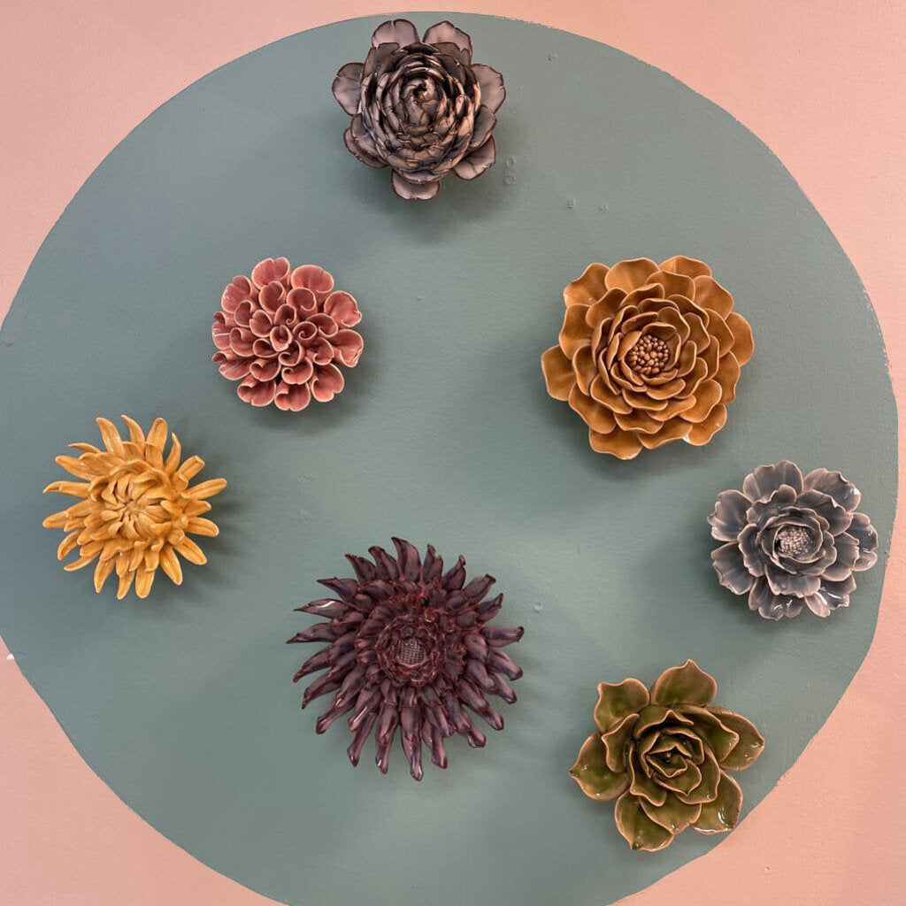 Chive Ceramic Wall Flower #NA05 - Blue White Queen Protea