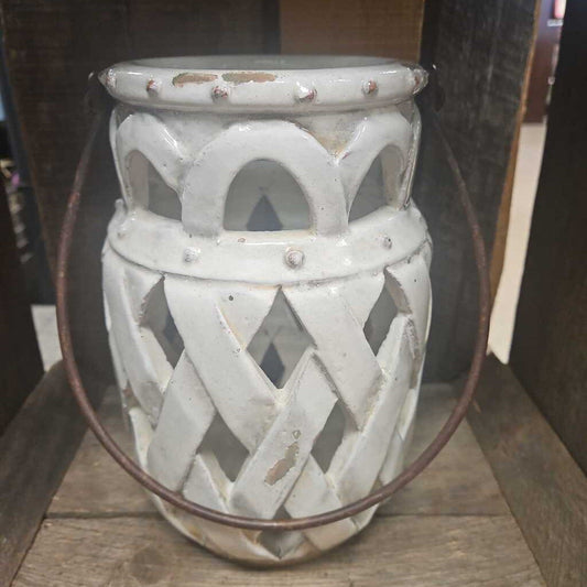 Ceramic Lattice Pattern Lantern with Iron Hadle