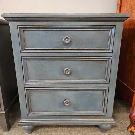 Ethan Allen 3-Drawer Solid Wood Vintage Nightstand