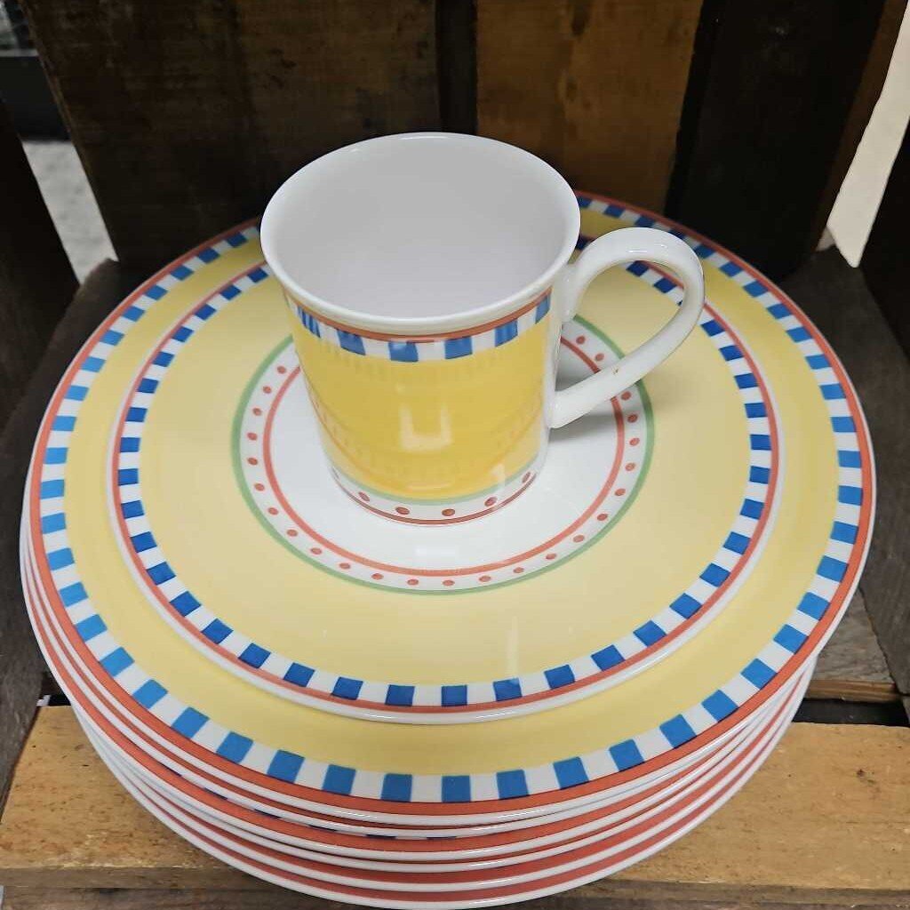 Villeroy & Boch "Twist-Bea" Dinner Plates (x6), Salad Plate (x1), Mug (x1)