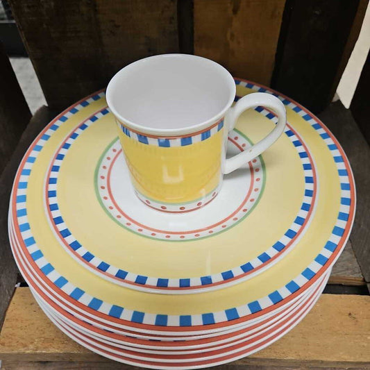 Villeroy & Boch "Twist-Bea" Dinner Plates (x6), Salad Plate (x1), Mug (x1)