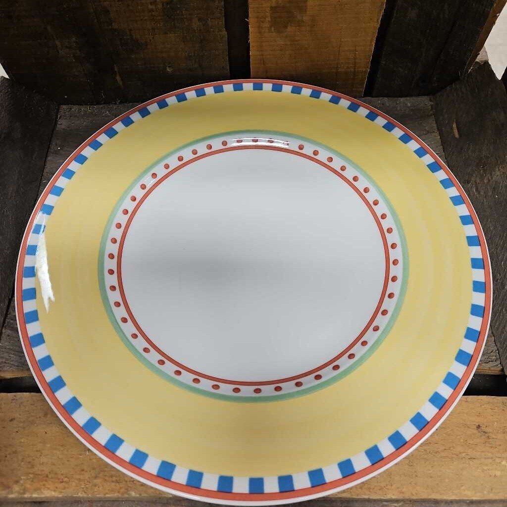 Villeroy & Boch "Twist-Bea" Dinner Plates (x6), Salad Plate (x1), Mug (x1)