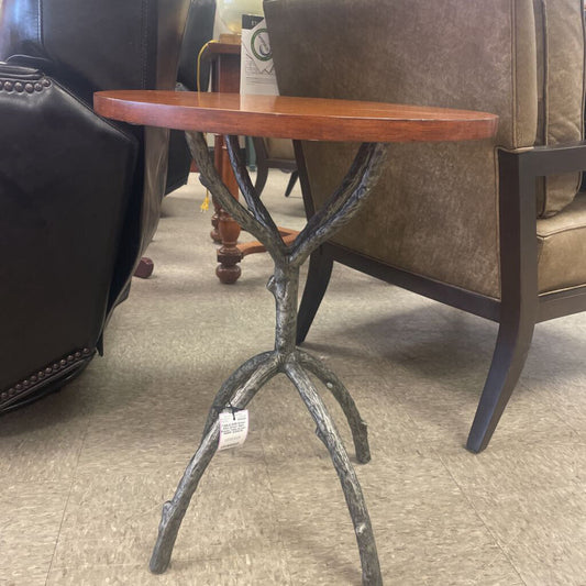 Ethan Allen Round Table