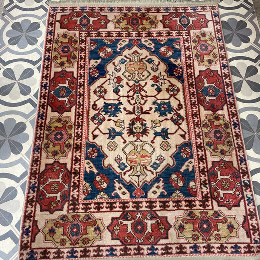 Karastan Williamsburg Rug - Church Medallion