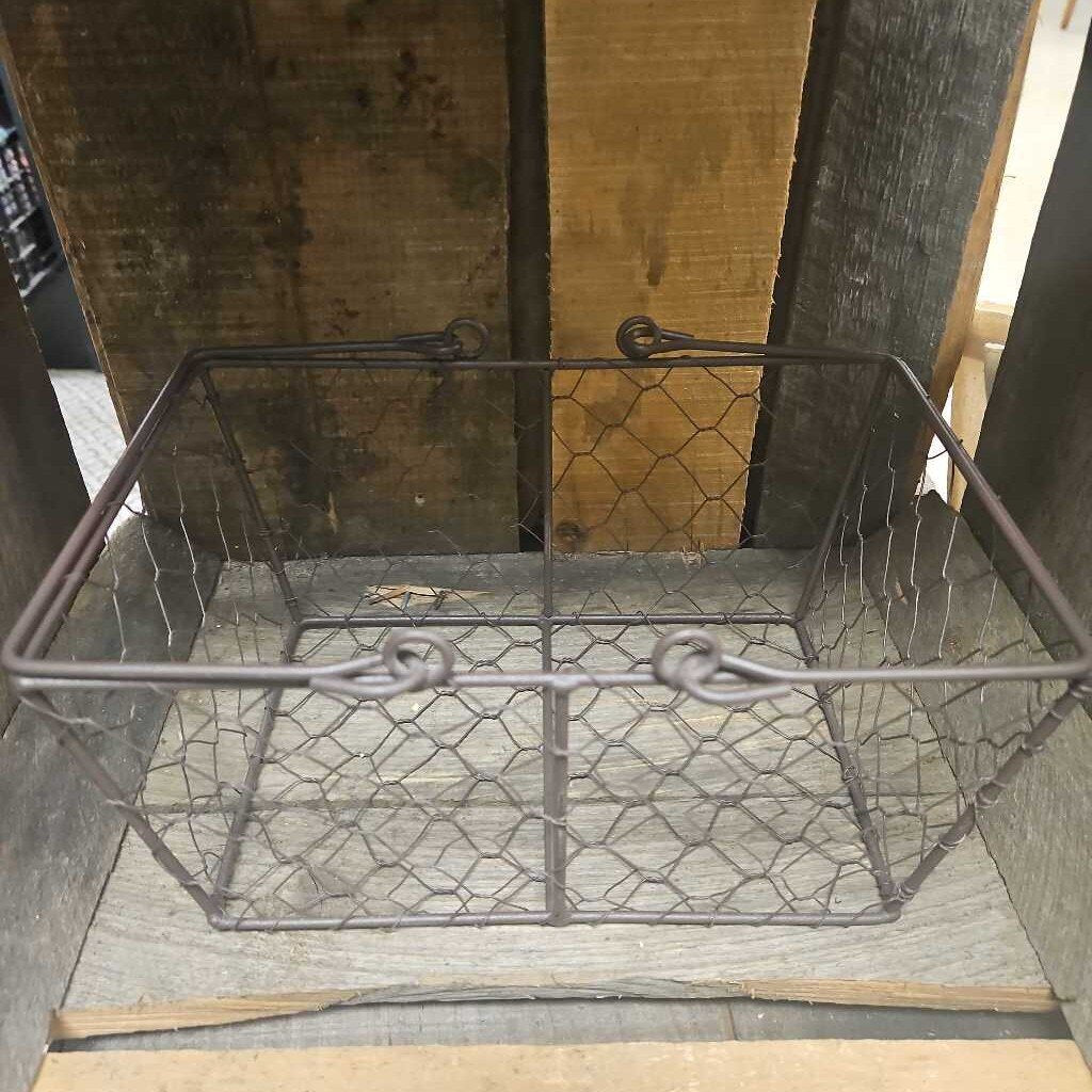 Wire Storage Basket with Handles