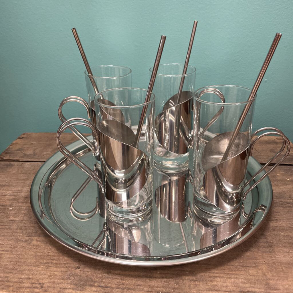 Stainless Steel Straws with Glass Tumblers