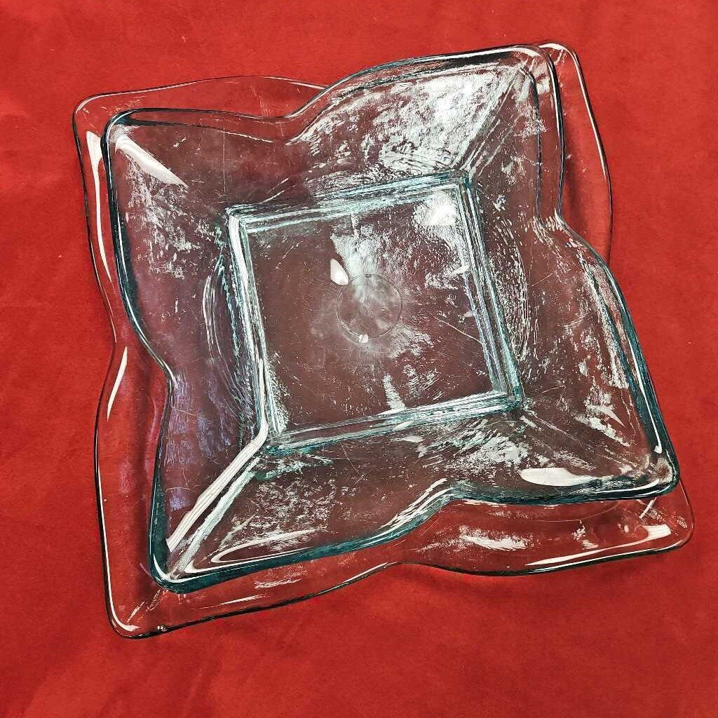Recycled Glass Square Plates (x2) & Serving Plate (x1)