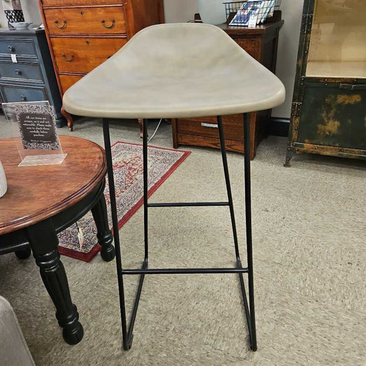 Pottery Barn Leather Brenner Stool