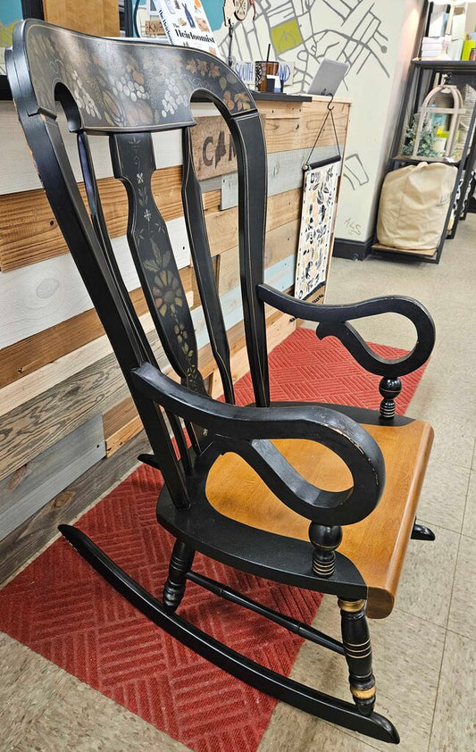Ethan Allen Balloon Back Homestead Black Hitchcock Style Rocker