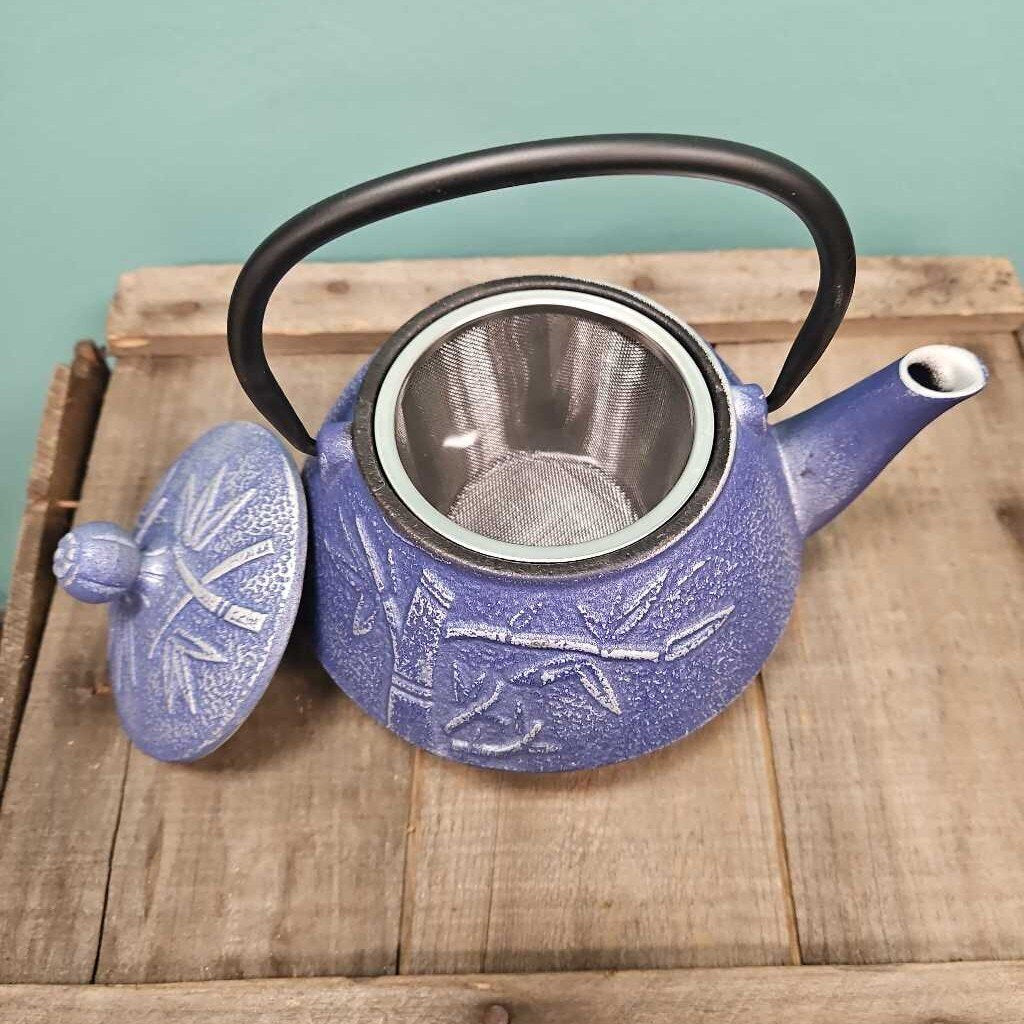 Japanese Tetsubin Cast Iron Teapot - NEW