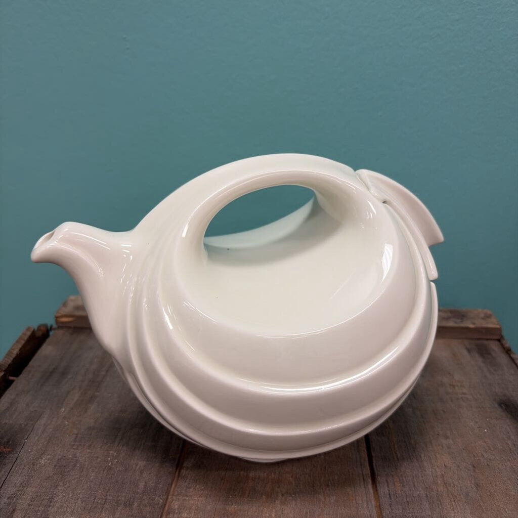 Hall Rhythm Ceramic Teapot with Lid