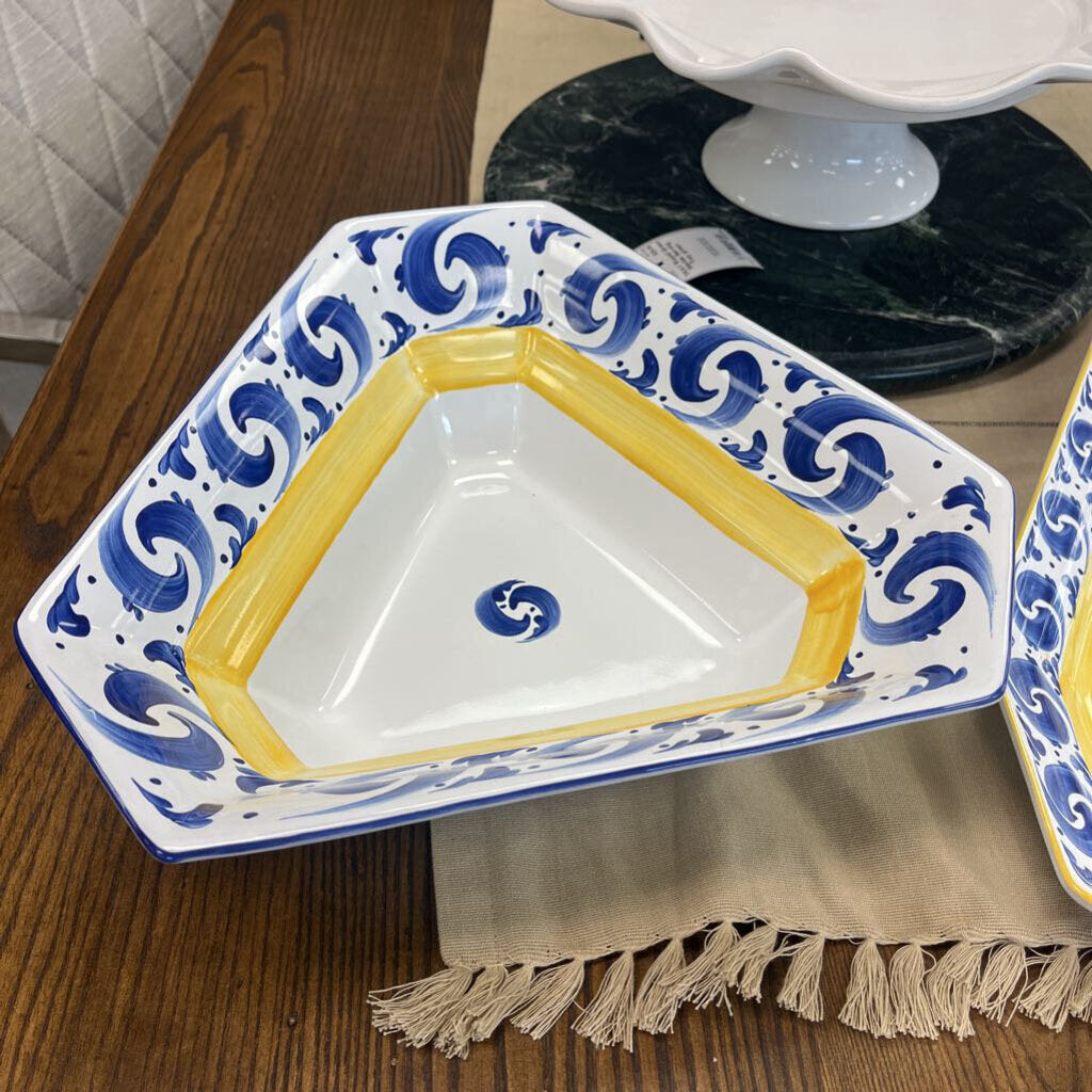 Herend Village Earthware Triangular Vegetable Bowl
