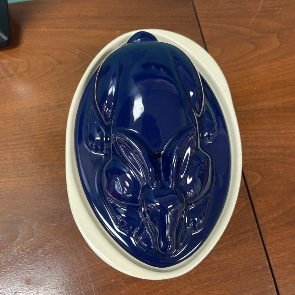 Blue Rabbit Terrine w/Lid