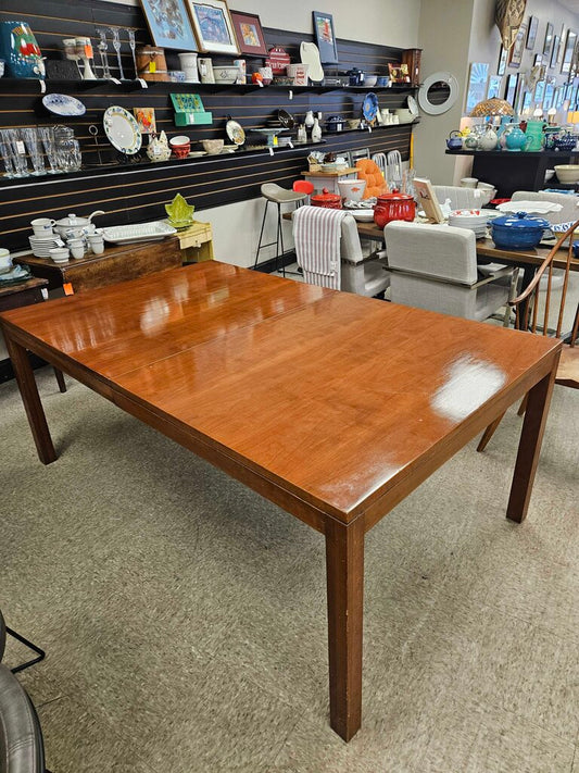 Mid-Century Modern Extendable Dining Table