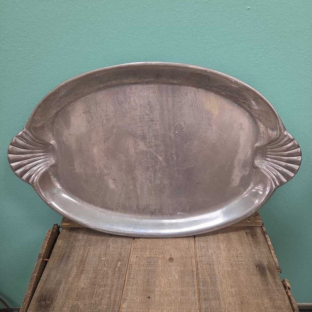 The Wilton Company Silver Scallop Shell Handle Platter