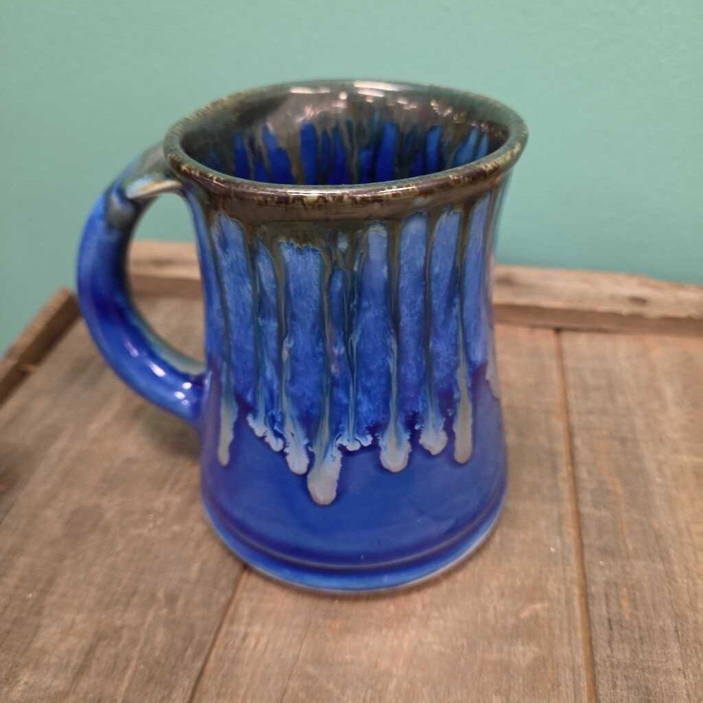 Edgecomb Pottery Signed Whale Tail Mug