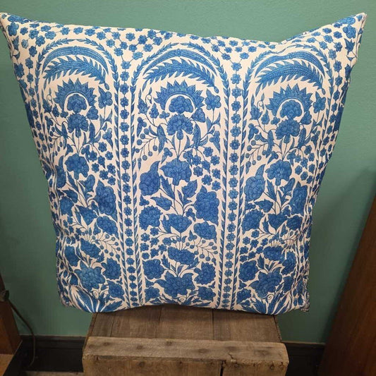 Jondo Outdoor Accent Pillow