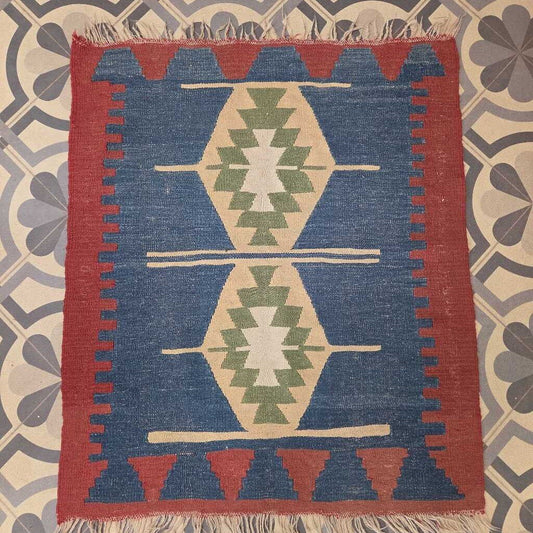 Hand Woven Kilim Rug with Geometric Pattern