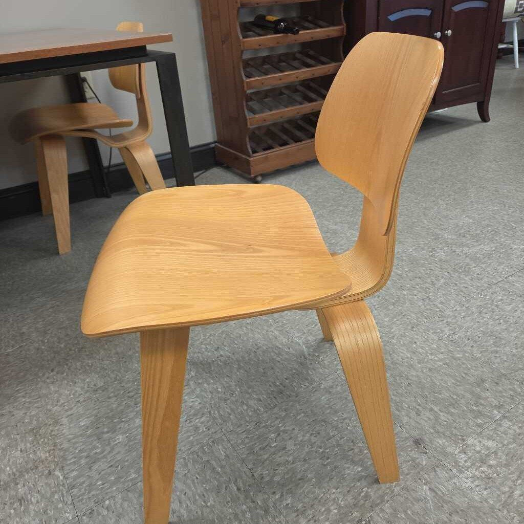 Herman Miller Eames Dining Chair (6 Available)