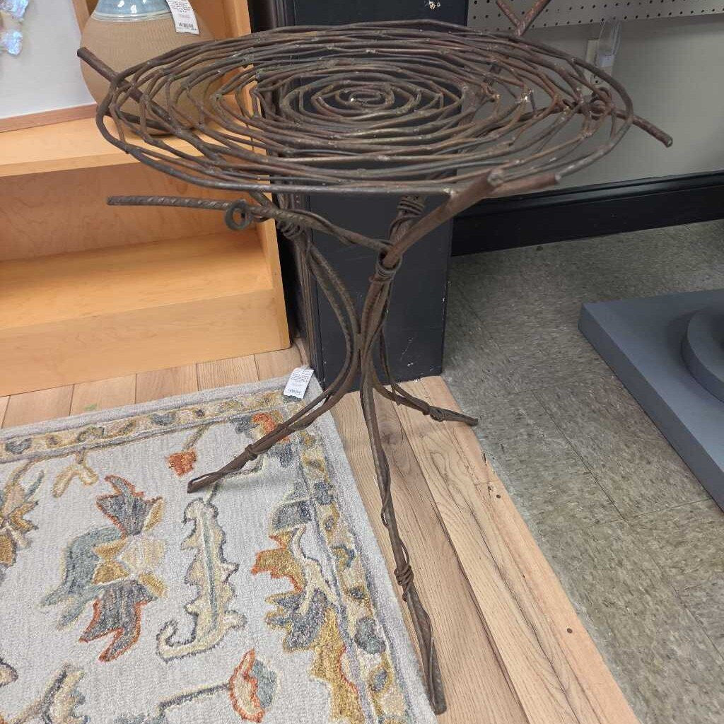 Adirondack Metal Twig Planter Side Table with Spiral Top