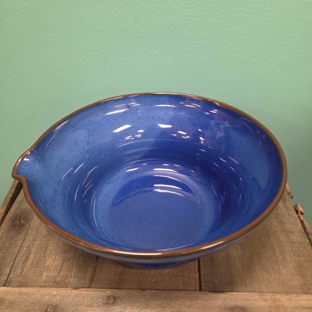 IKEA TRIVSAM Speckled Blue Stoneware Small Serving Bowl w/Spout