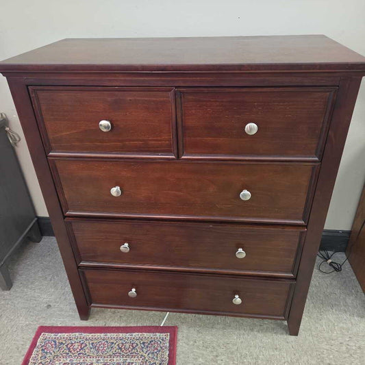 Transitional 5-Drawer Chest in Dark Wood Finish with Silver Knobs
