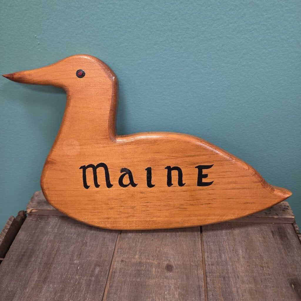 Wooden "Maine" Duck Wall Decor