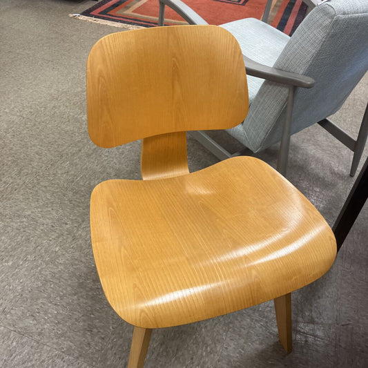 Herman Miller Eames Dining
