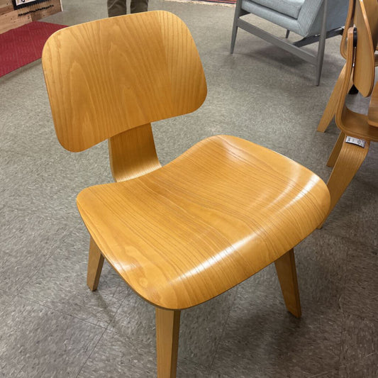Herman Miller Eames Dining