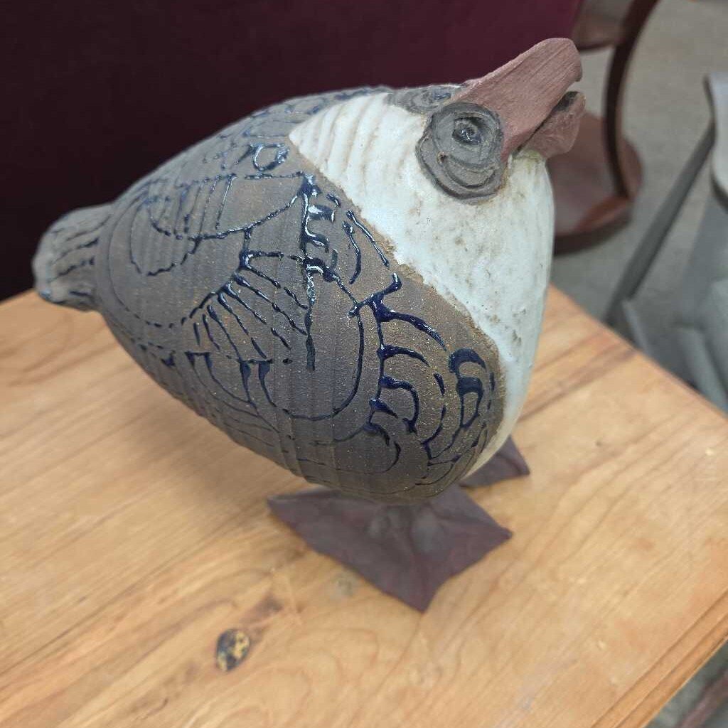 Signed Susan Davis Pottery Seagull - 8.5"