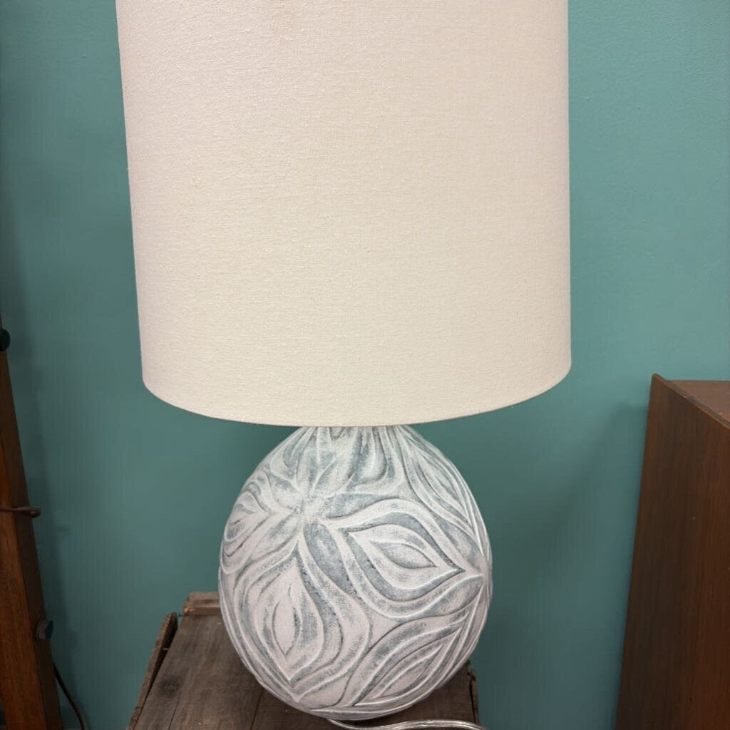 Currey & Co. Hadi Table Lamp with Drum Shade