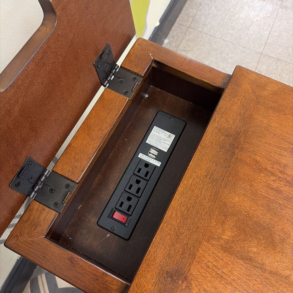Laflorn Chairside End Table With USB Ports & Outletst