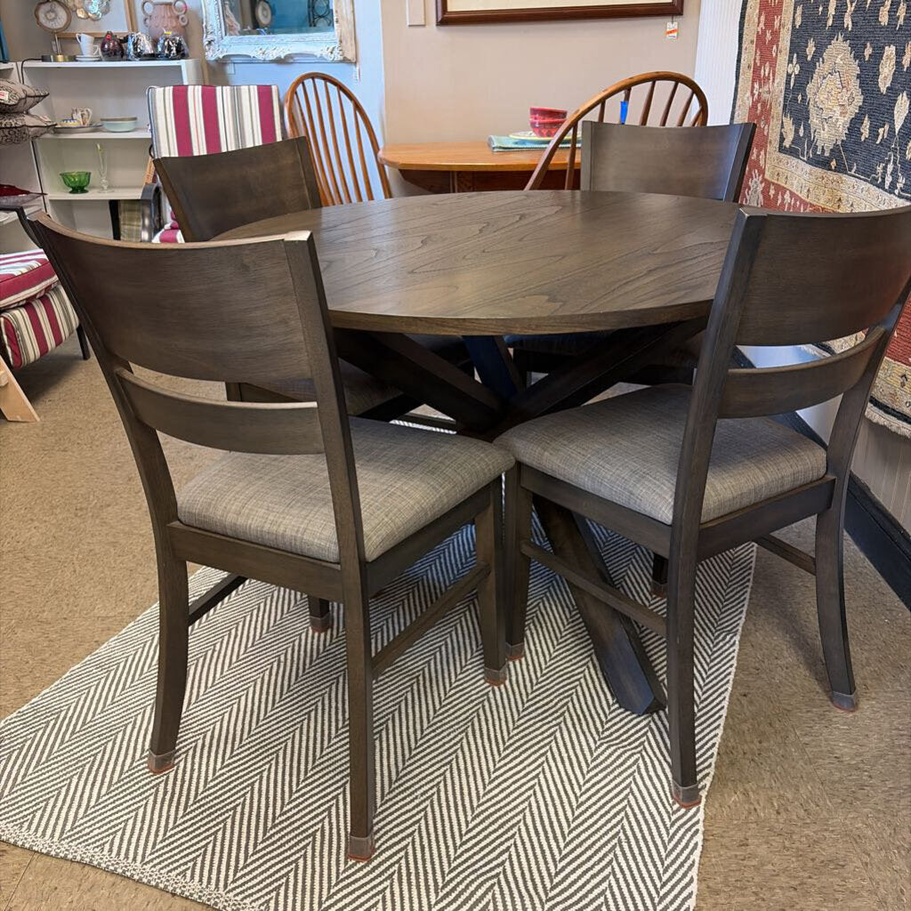 Anglewood Pedestal Table 5 Piece Dining Set in Dark Umber Brown Finish