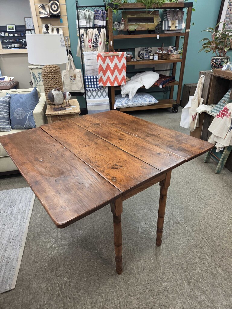 Rustic Farmhouse Finished Pine Dropleaf Dining Table