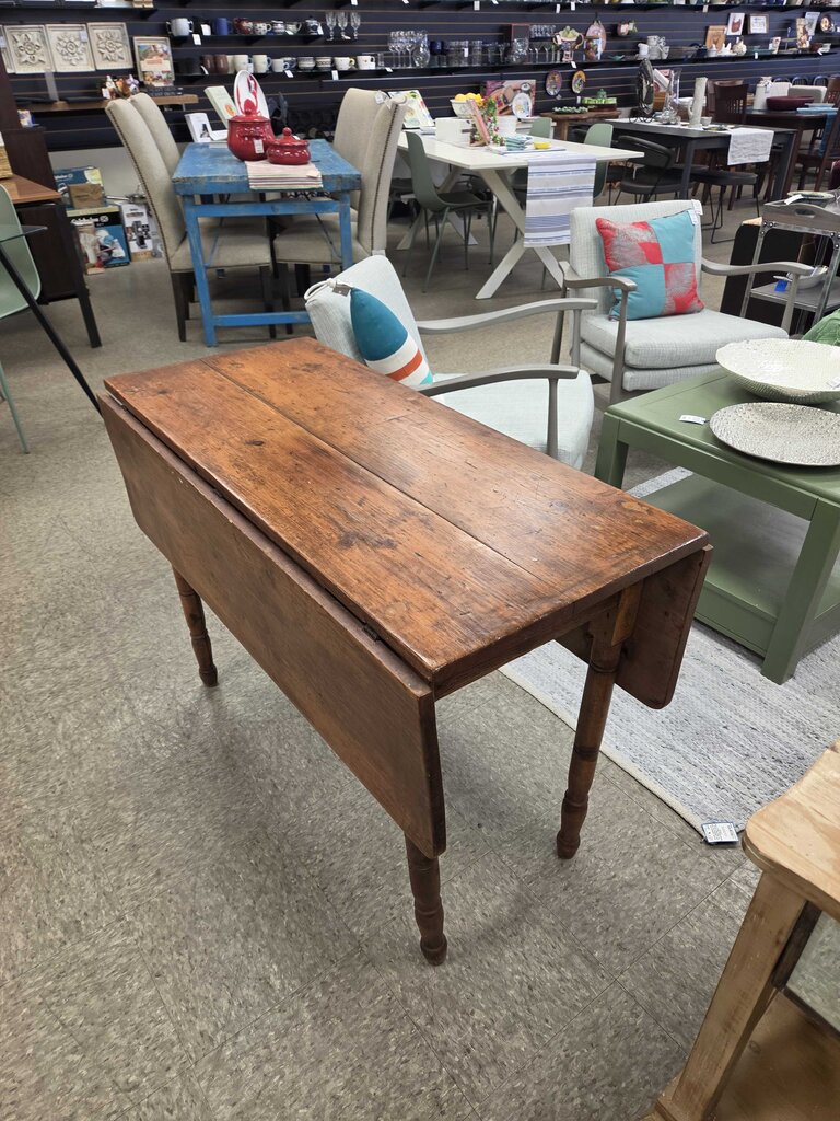 Rustic Farmhouse Finished Pine Dropleaf Dining Table