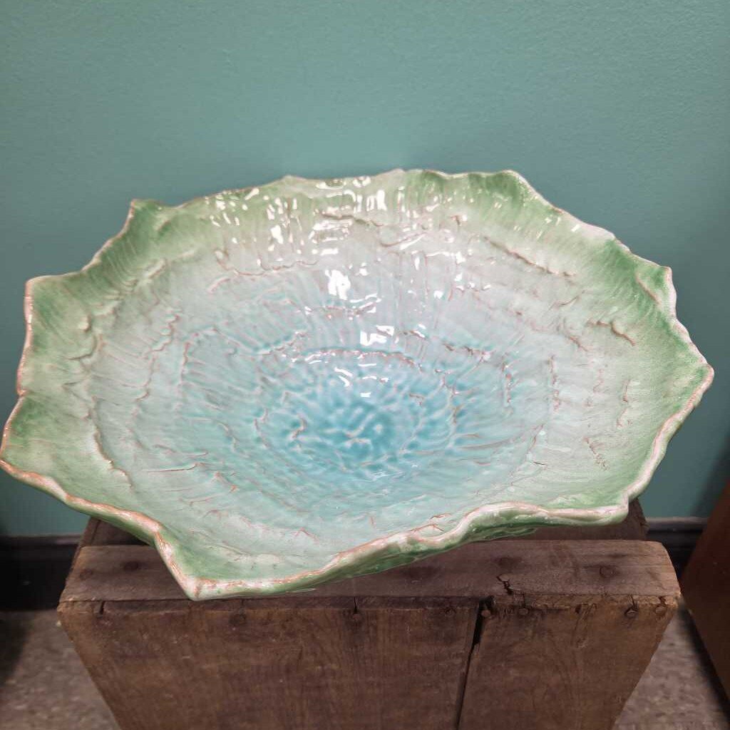 Vietri Turquoise Leaf Serving Bowl